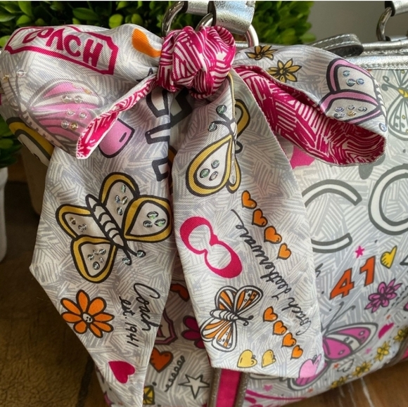 Coach Poppy Graffiti Butterfly Tote With The Poppy Graffiti Scarf - Picture 13 of 13
